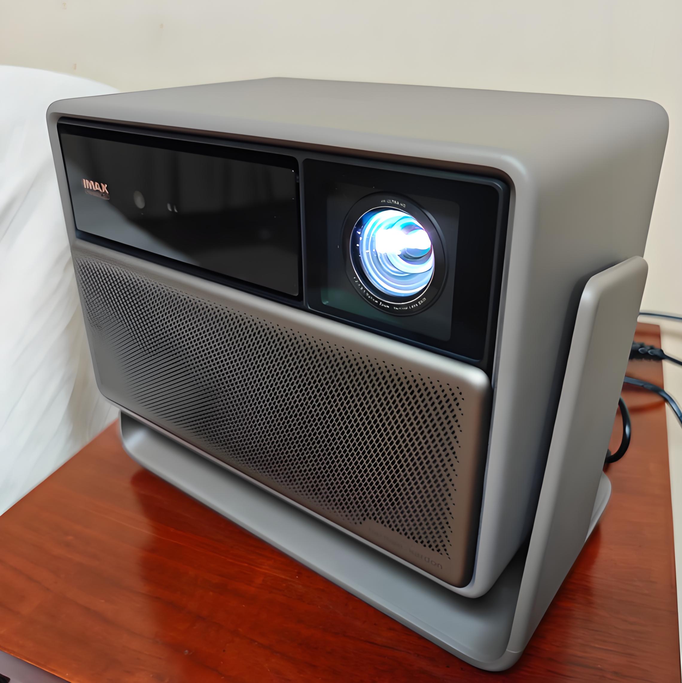 Proyektor Sinema Laser Tiga XG - Home Cinema Xgimi ulasan dan harga